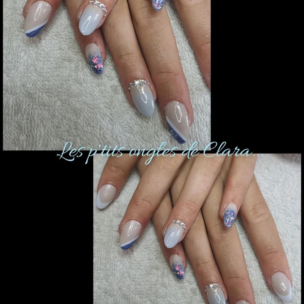 Ongles mains pose américaine strass bleu