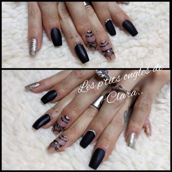 Ongles mains résine semi permanent noir strass